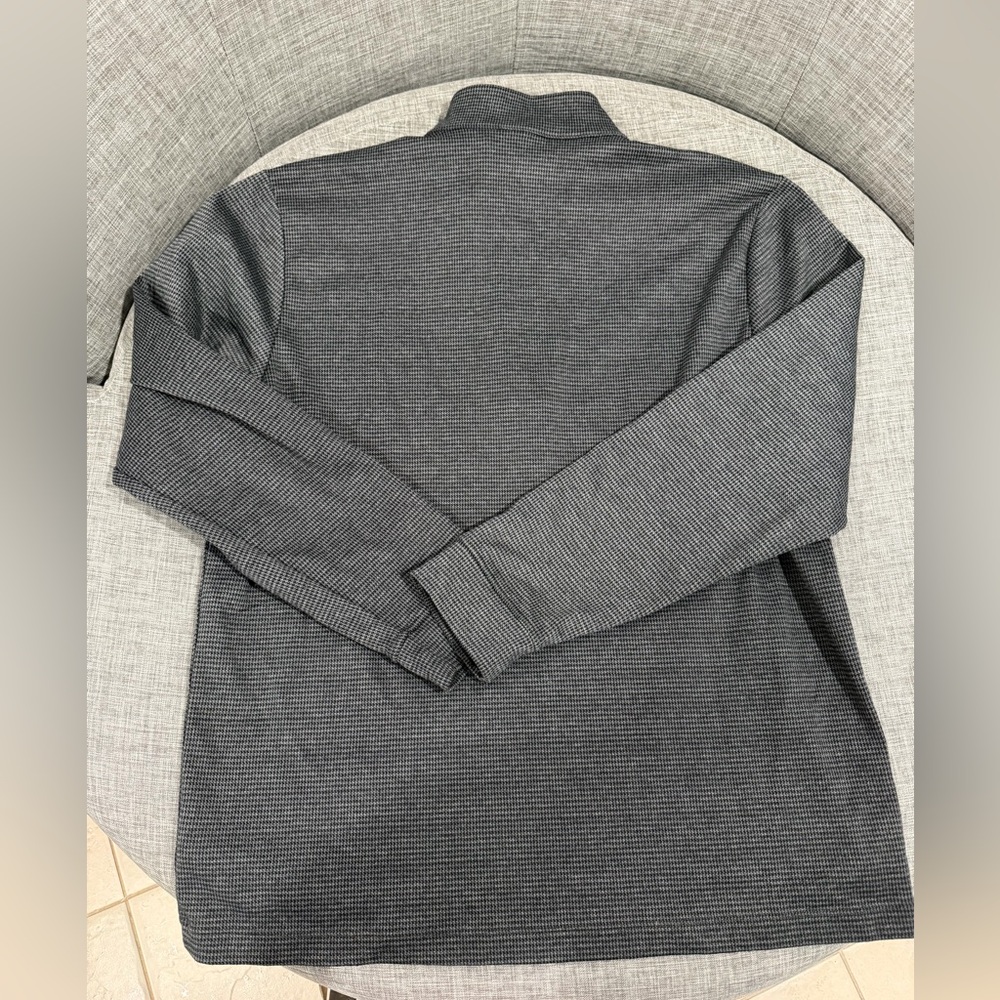 Vineyard Vines Charcoal Performance Pullover - image 4